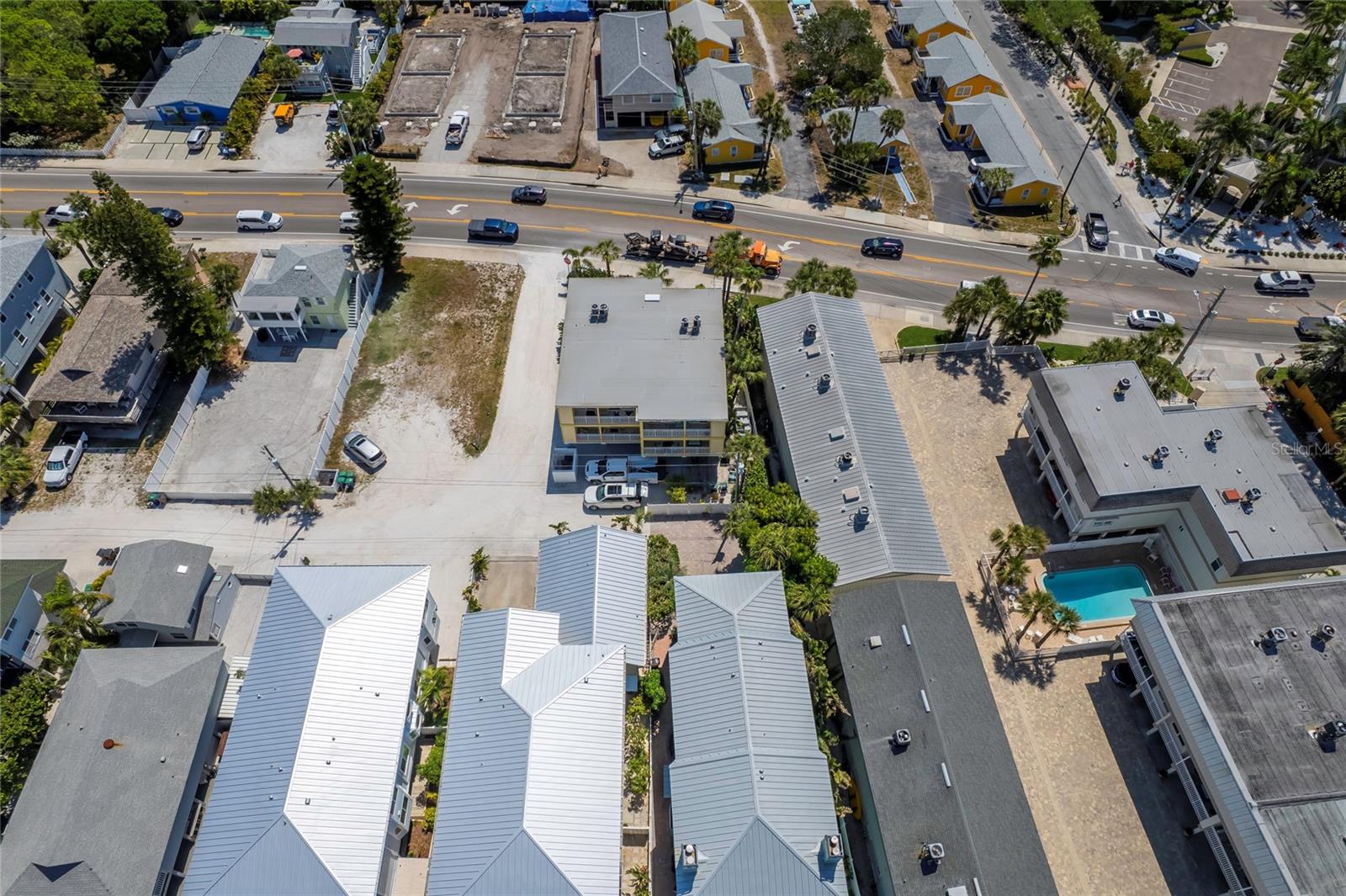 SANDPIPER SANDS CONDO - Residential