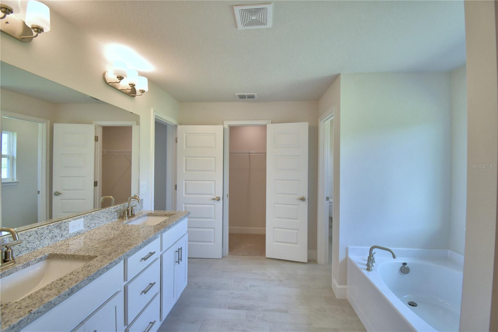 LAKE JULIANA ESTATES - Residential