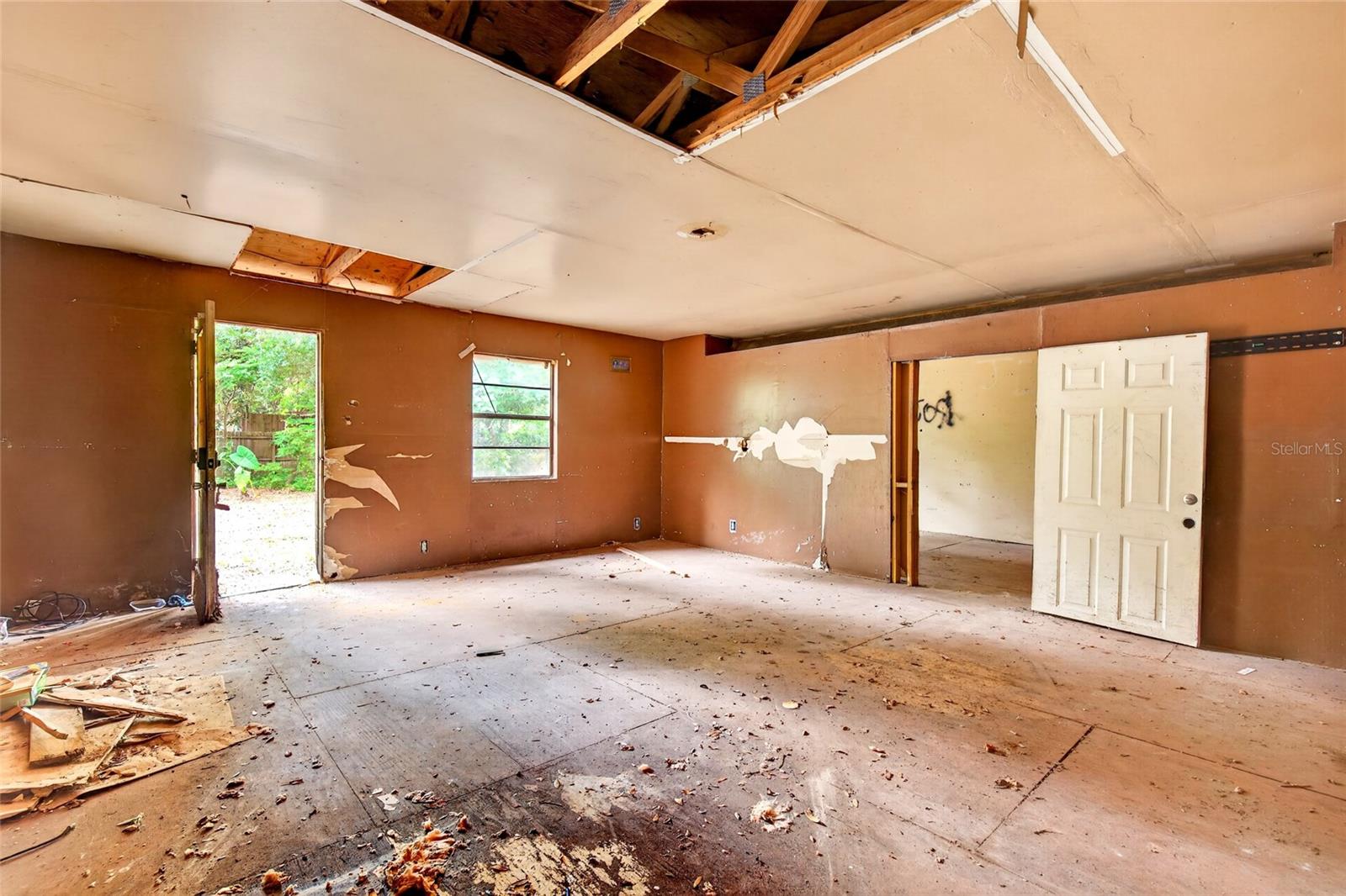 OCKLAWAHA RIVER ESTATE - Residential