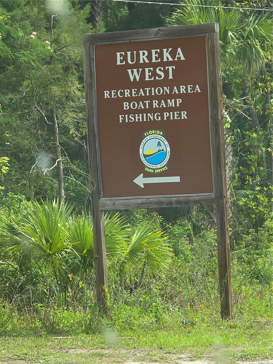 OCKLAWAHA RIVER ESTATE - Residential