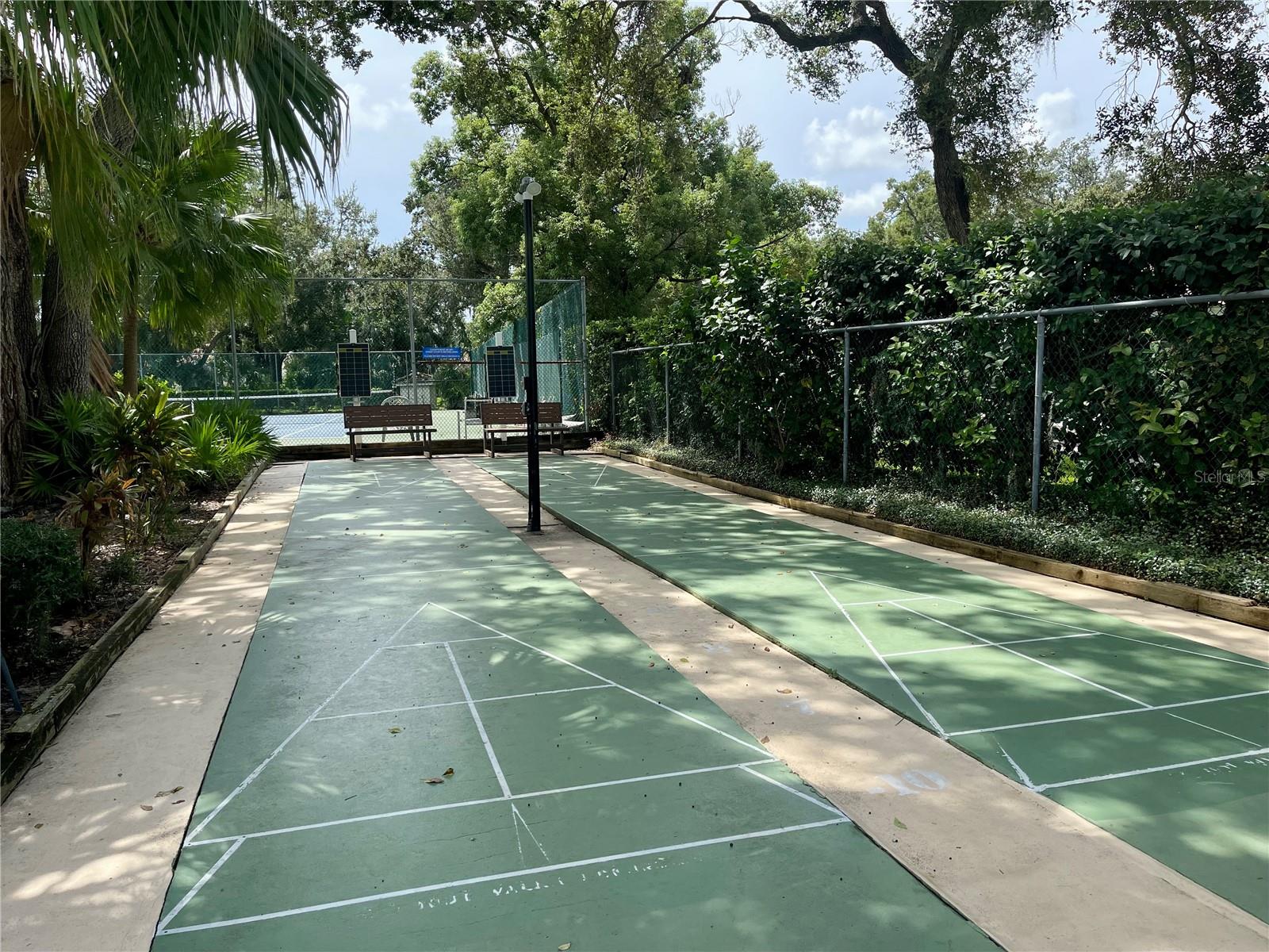 GARDEN LAKES COURTYARD - Residential Lease