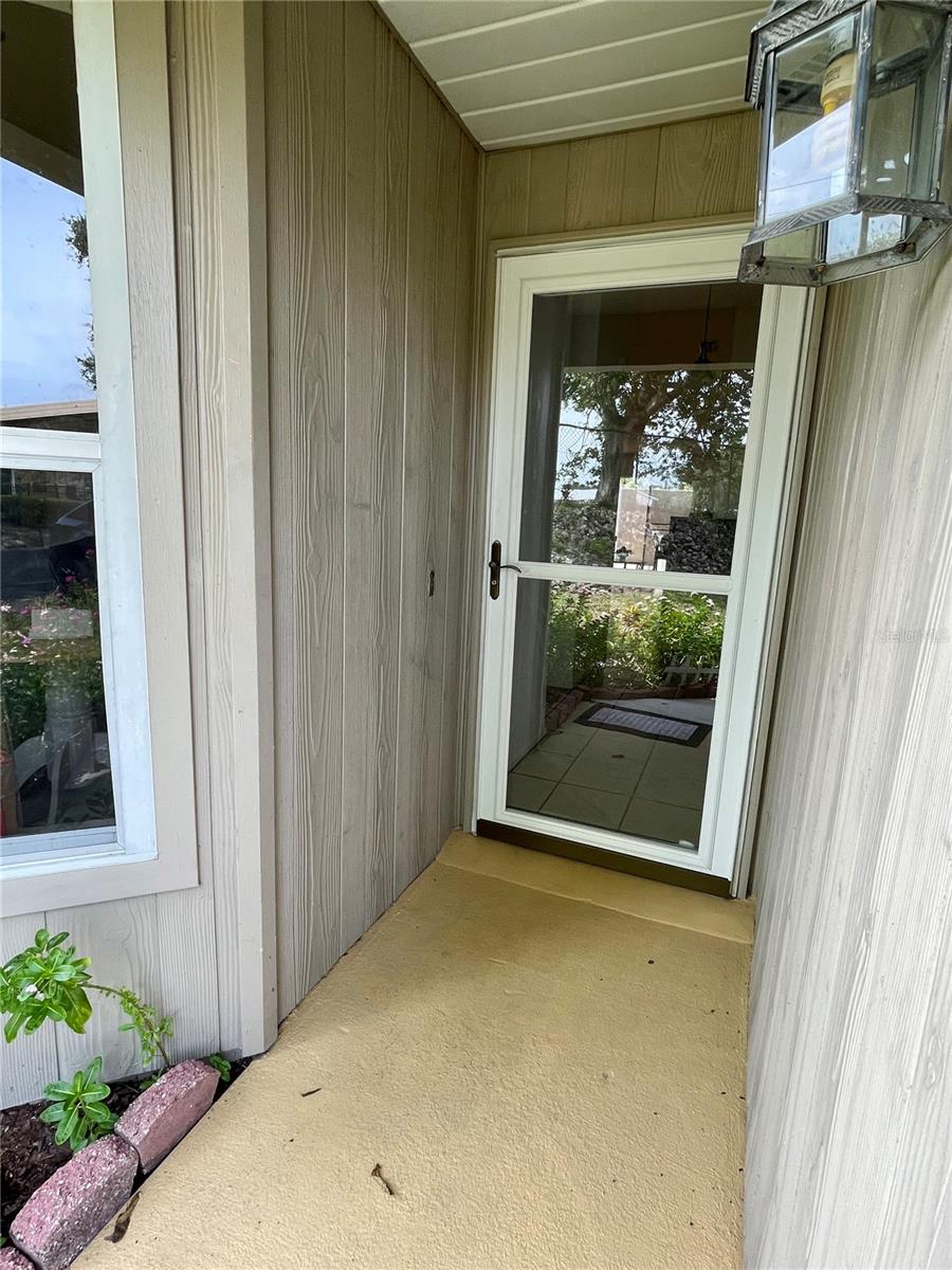 GARDEN LAKES COURTYARD - Residential Lease