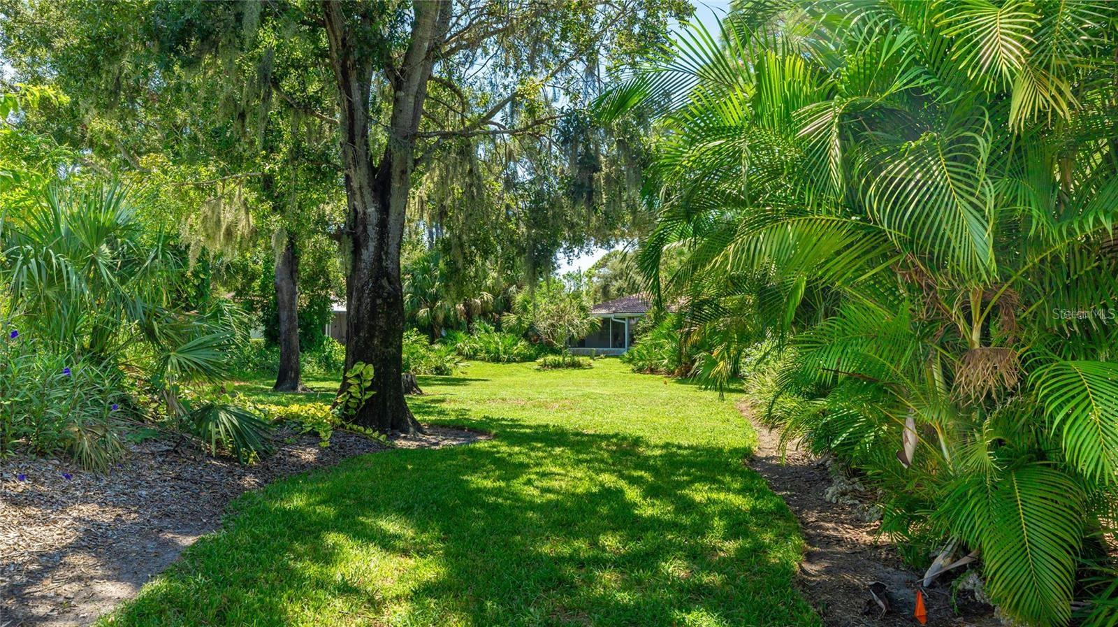 GARDEN LAKES COURTYARD - Residential Lease