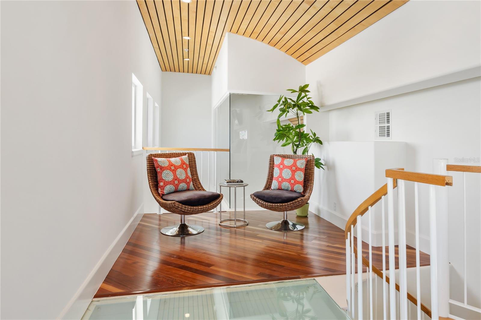 SARASOTA BEACH - Residential