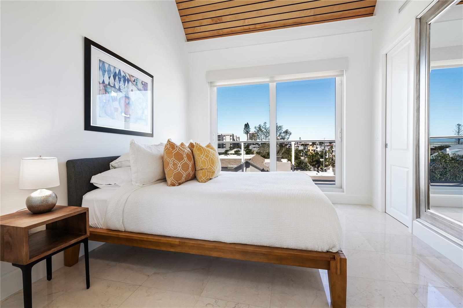 SARASOTA BEACH - Residential