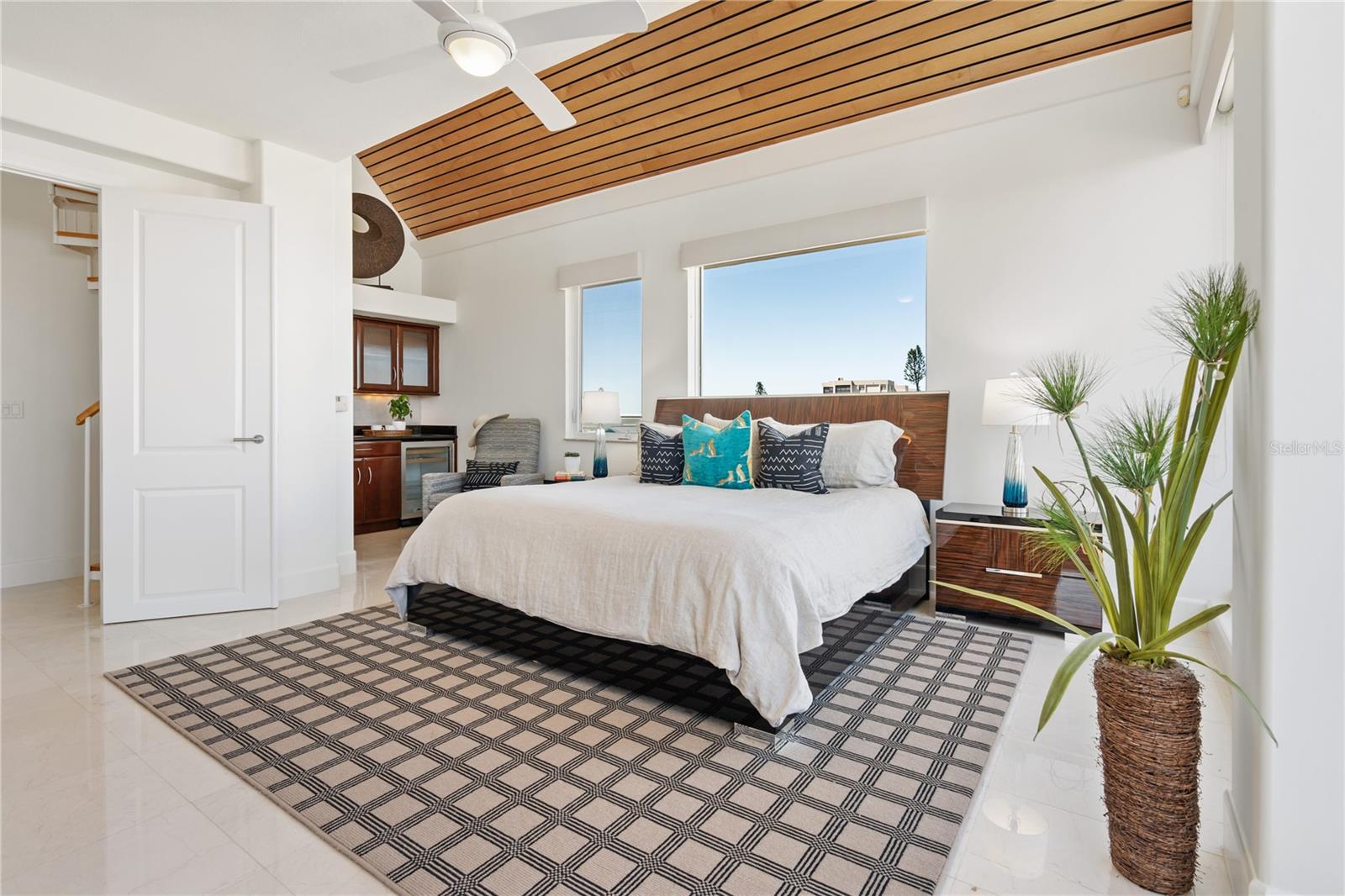 SARASOTA BEACH - Residential