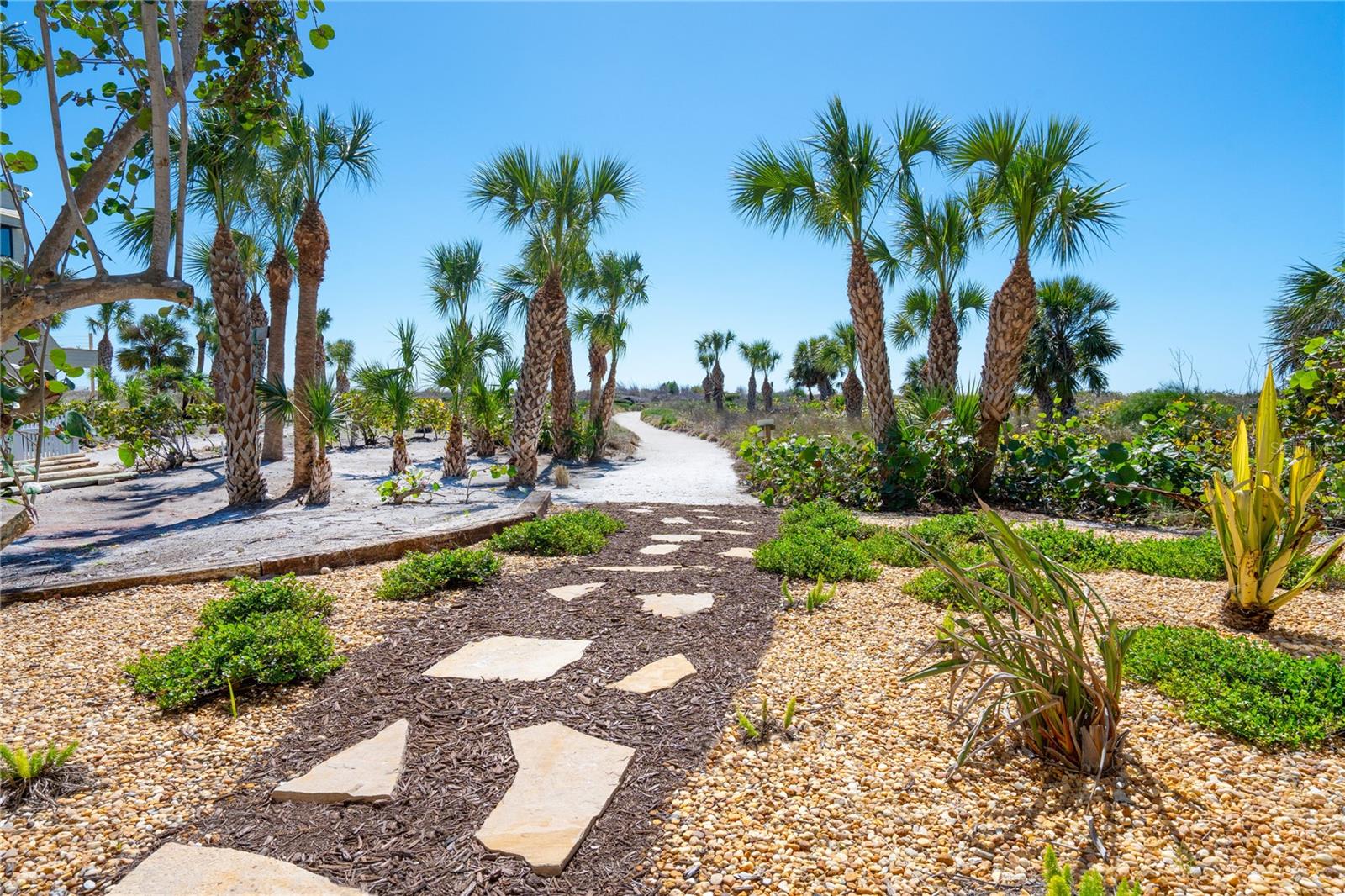 SARASOTA BEACH - Residential