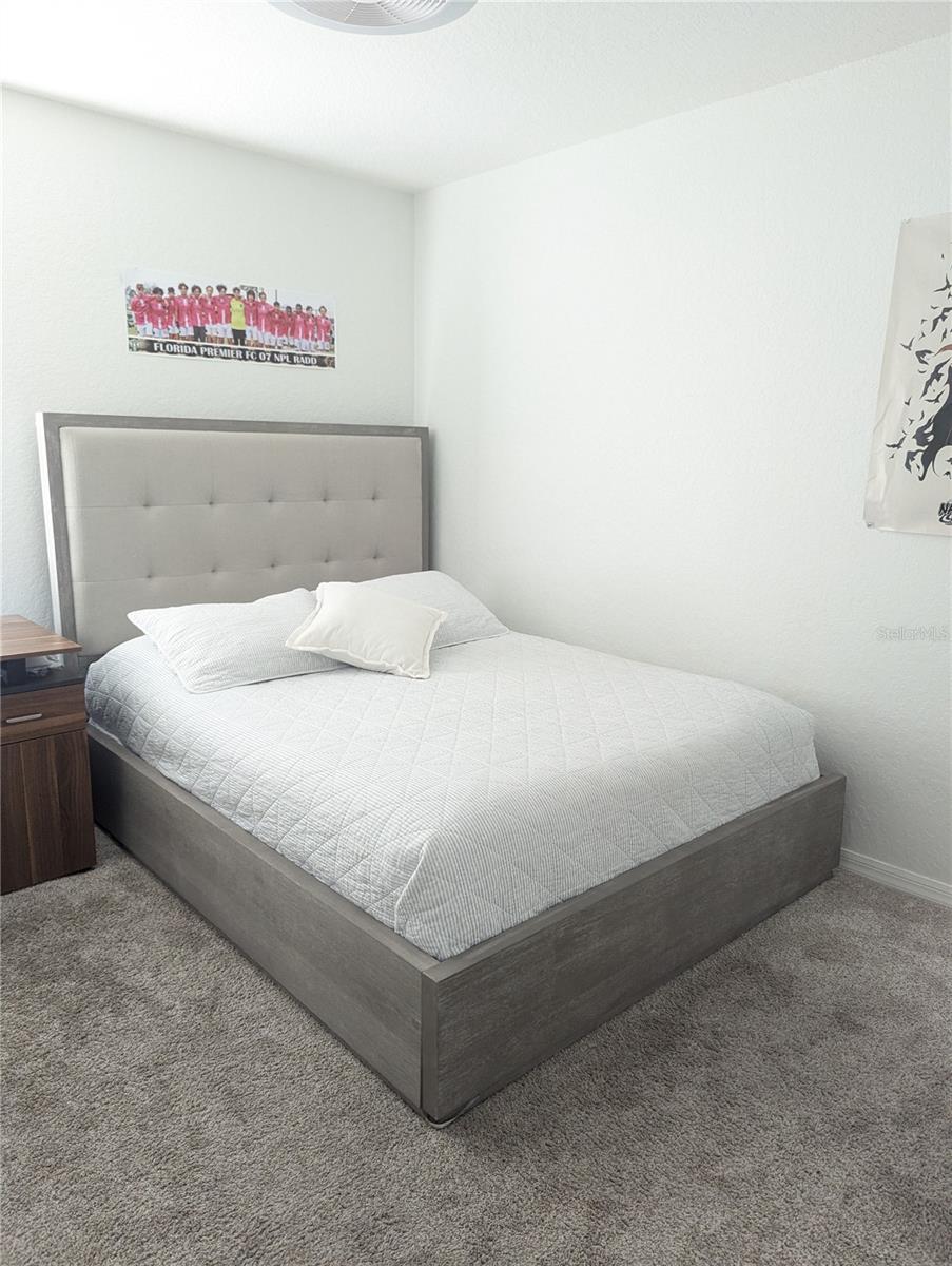 SEVEN OAKS PRCL S-4A S-4B S-5B - Residential Lease