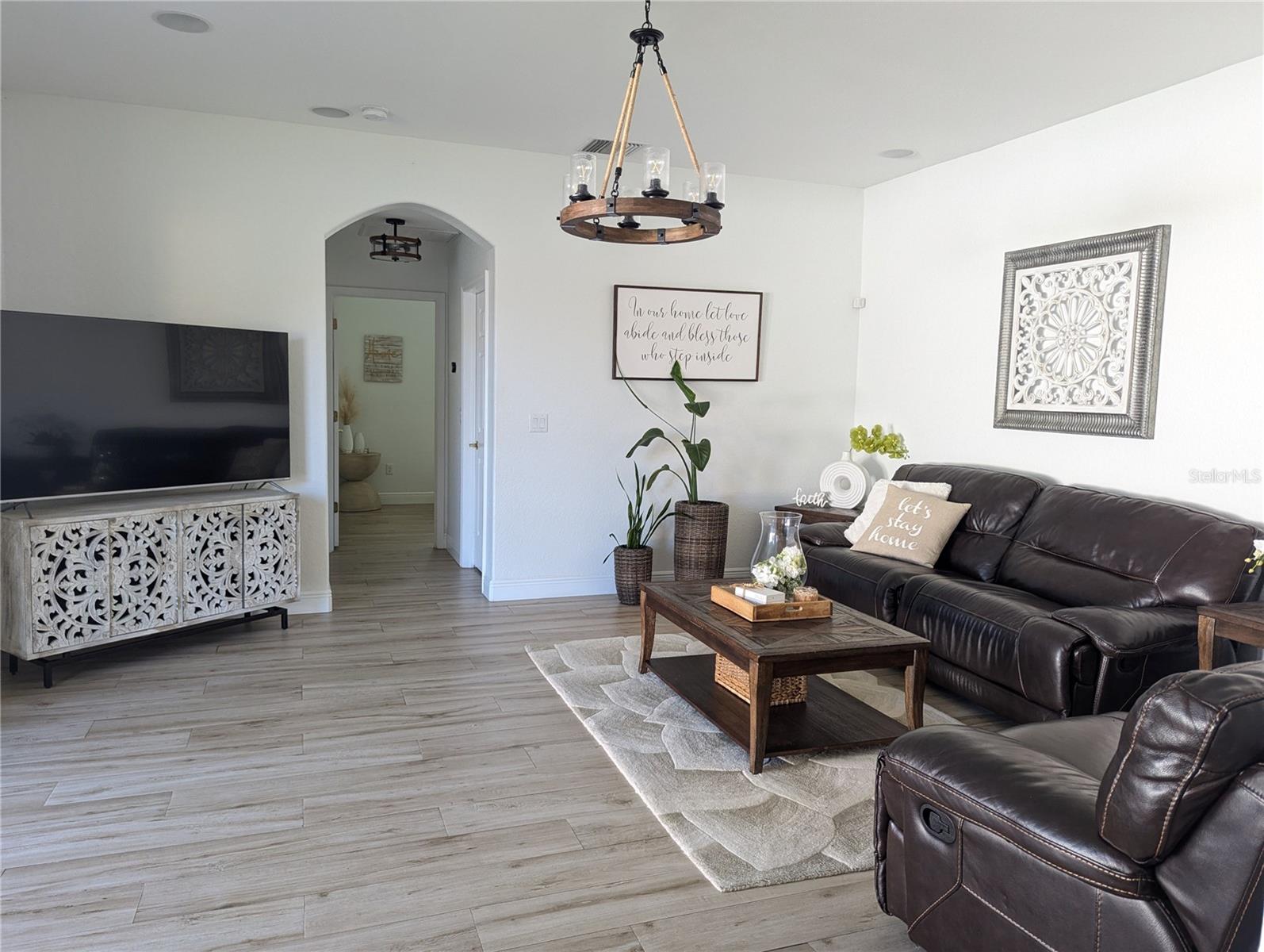 SEVEN OAKS PRCL S-4A S-4B S-5B - Residential Lease