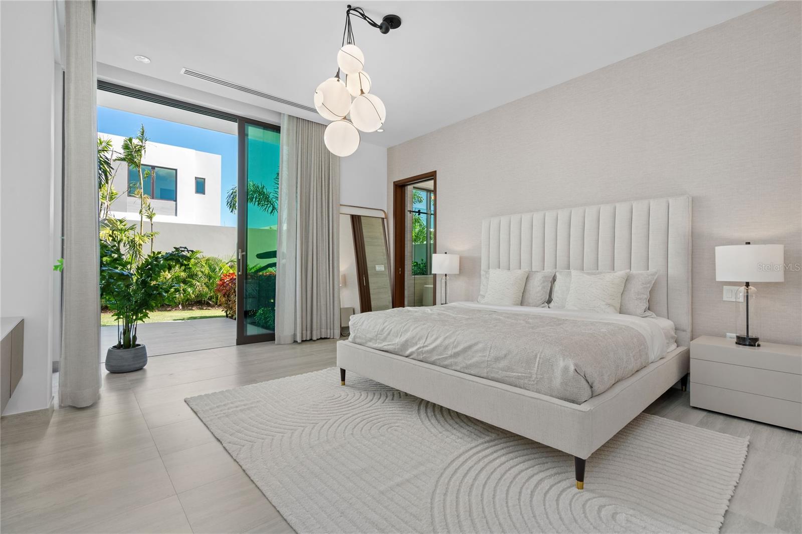 THE ISLES - Residential