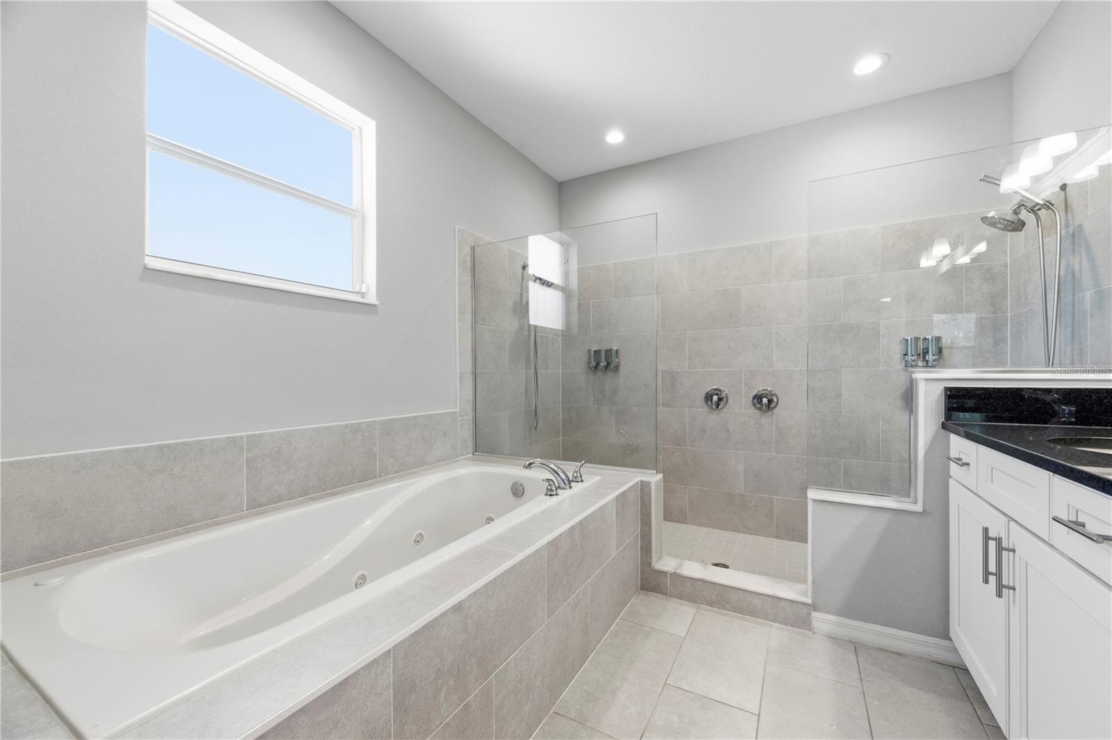 LINDEN TRACE - Residential