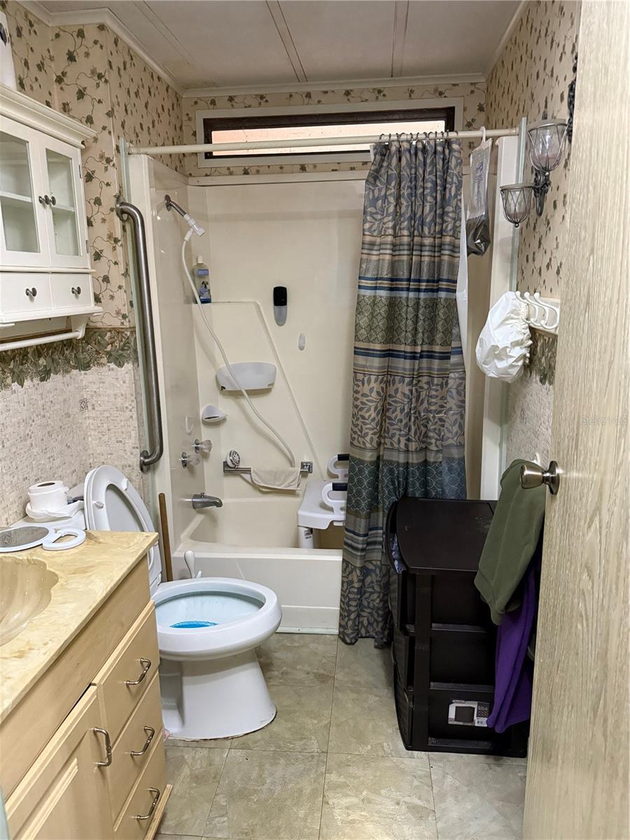 SHADY OAKS MOBILE MODULAR ESTATES - Residential