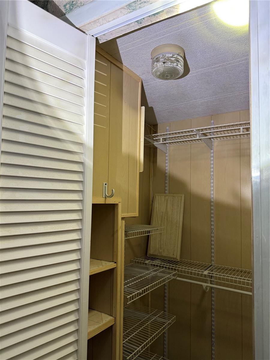 SHADY OAKS MOBILE MODULAR ESTATES - Residential