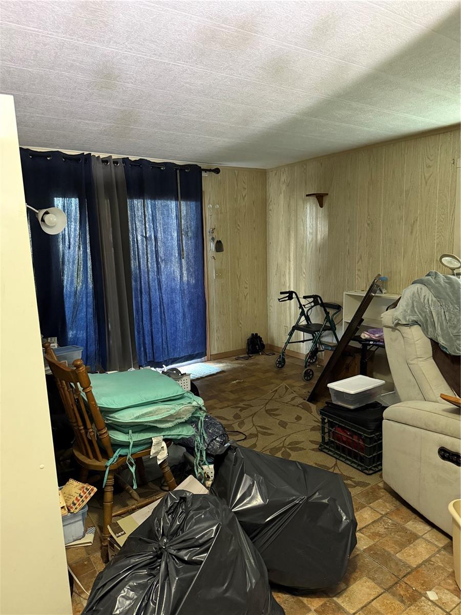 SHADY OAKS MOBILE MODULAR ESTATES - Residential