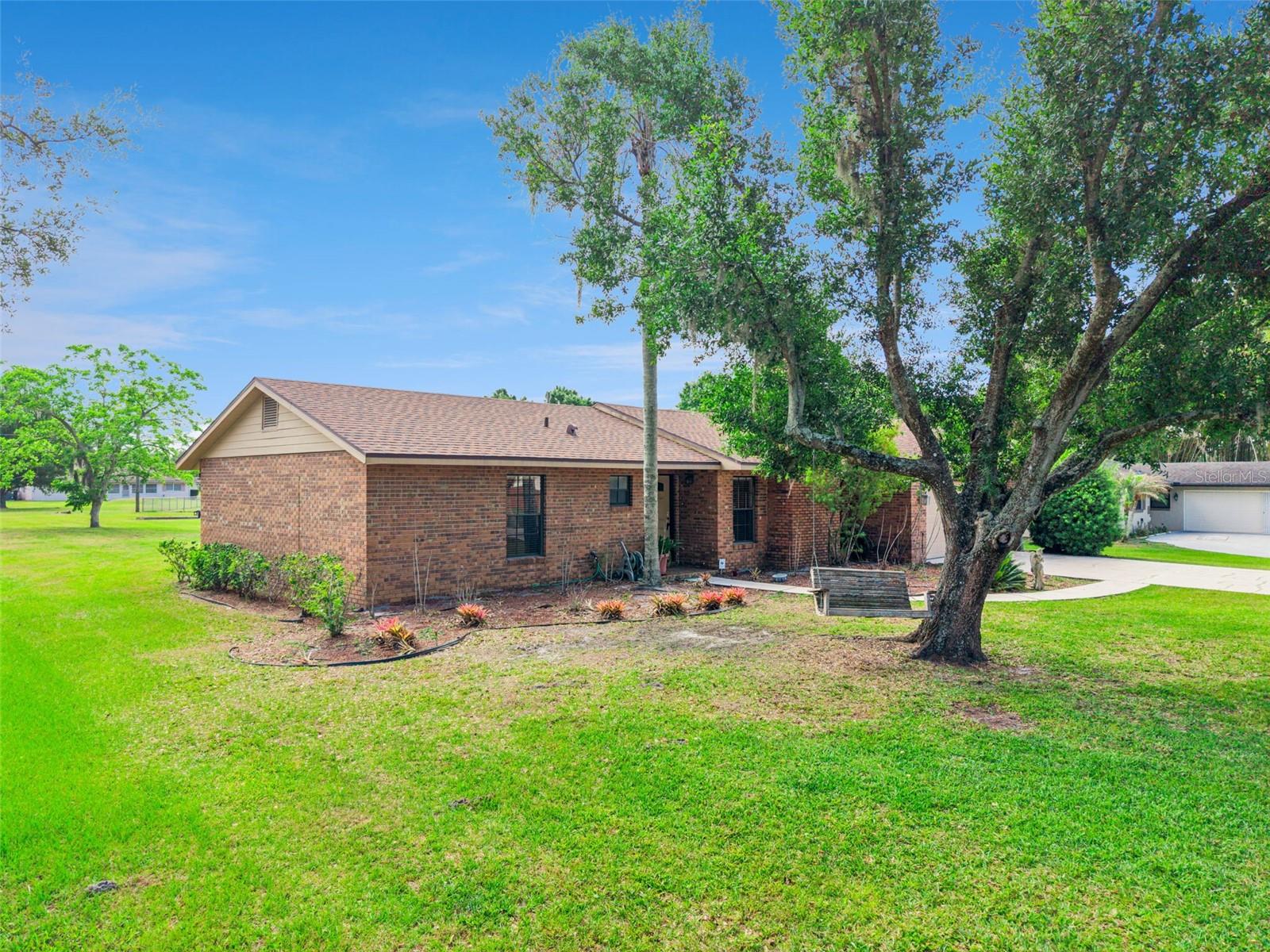 1081 SALSONA AVENUE