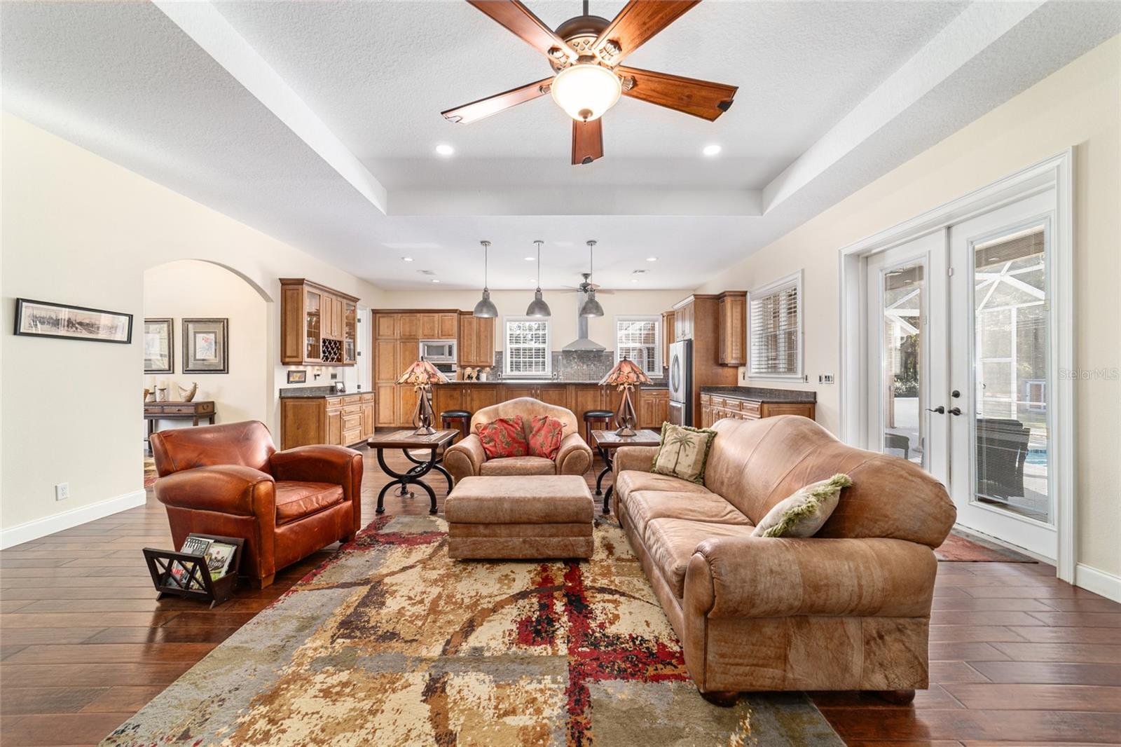 ROLLING MDWS - Residential