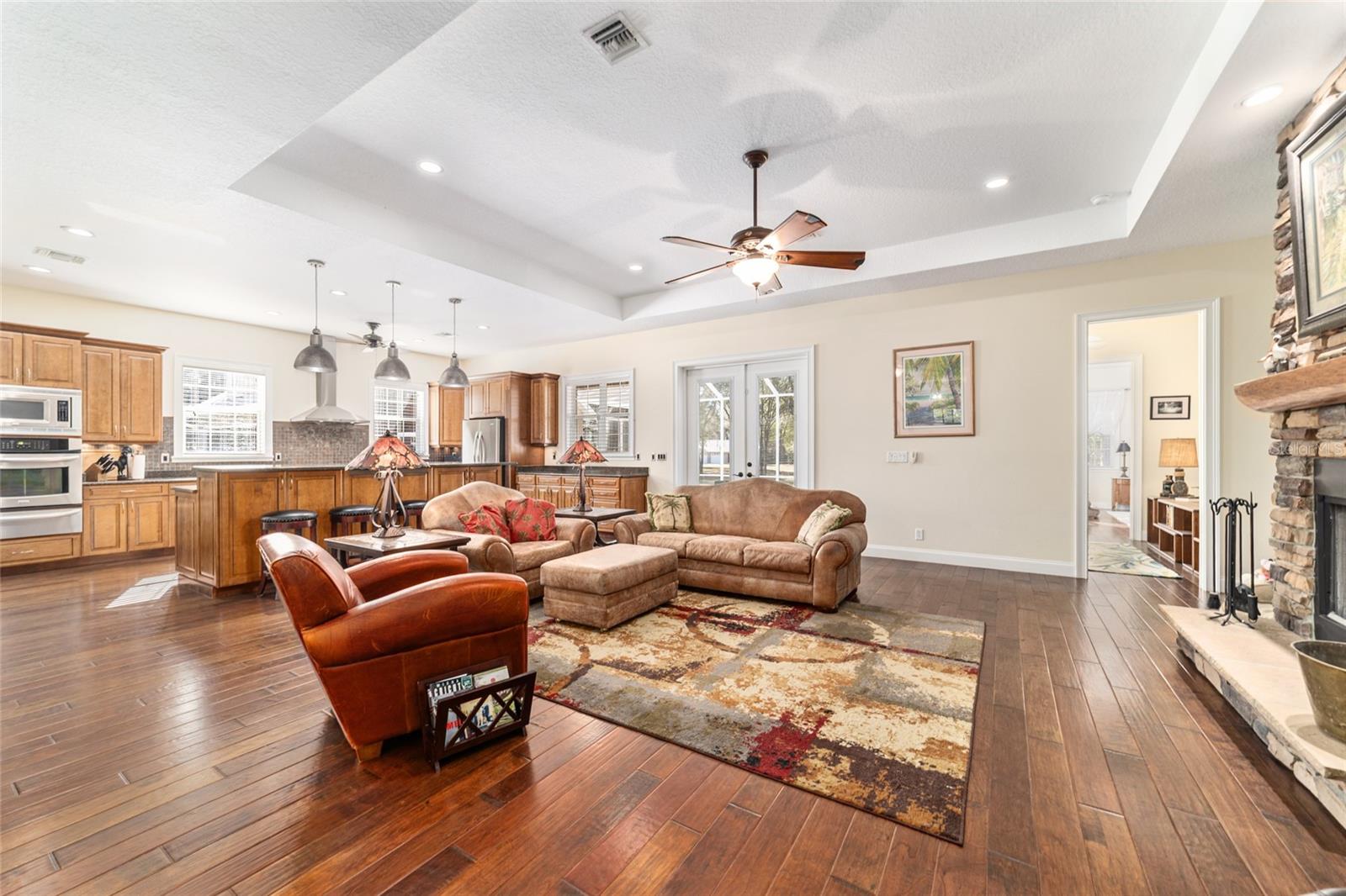 ROLLING MDWS - Residential