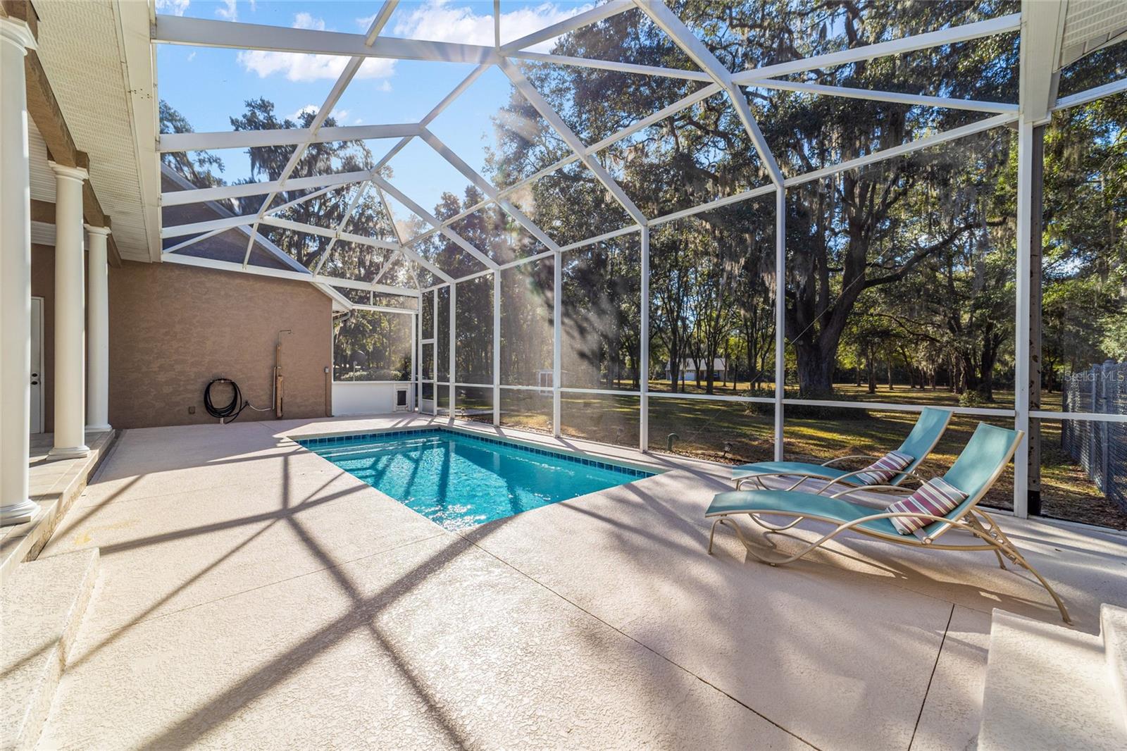 ROLLING MDWS - Residential