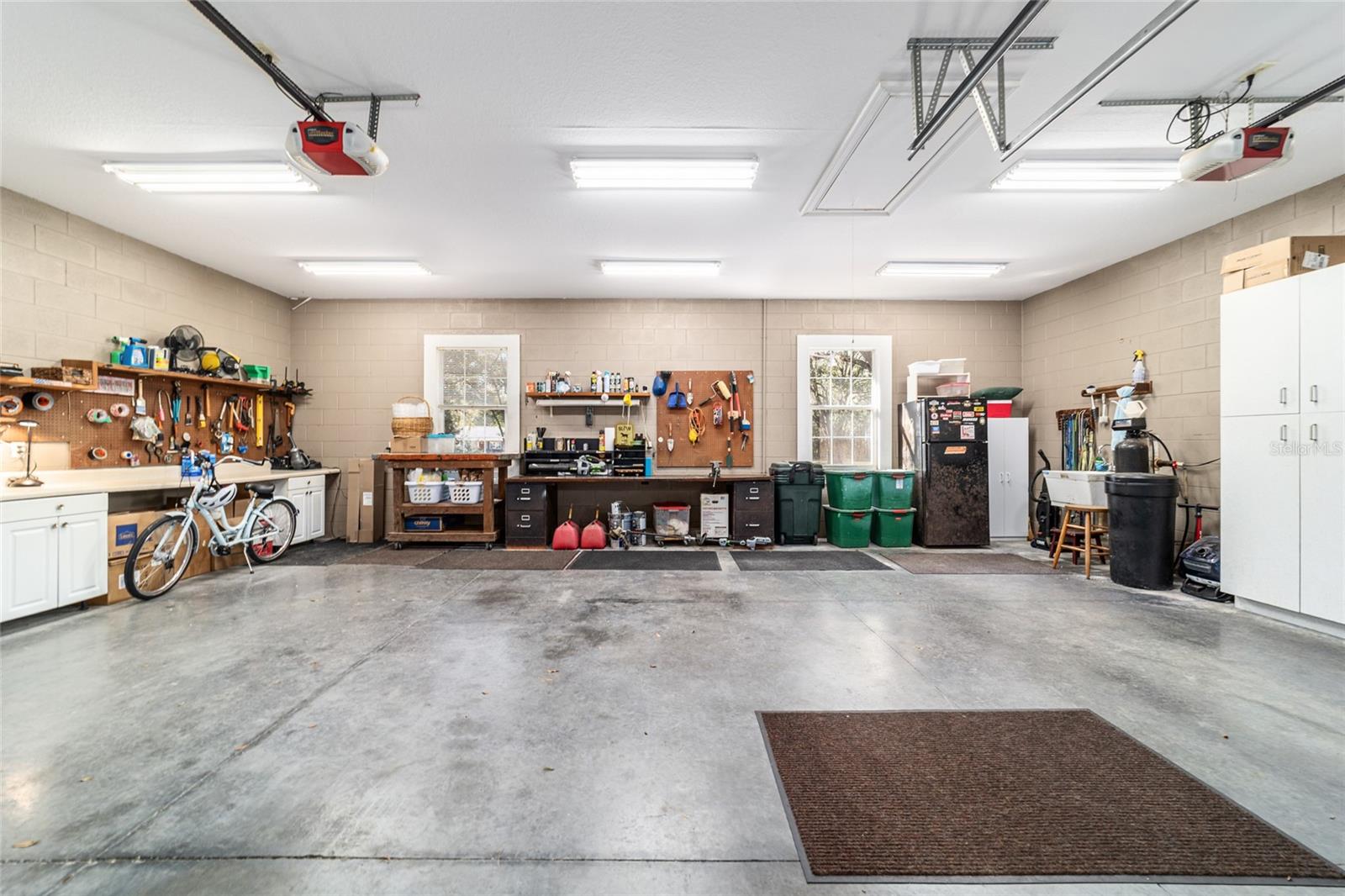 ROLLING MDWS - Residential