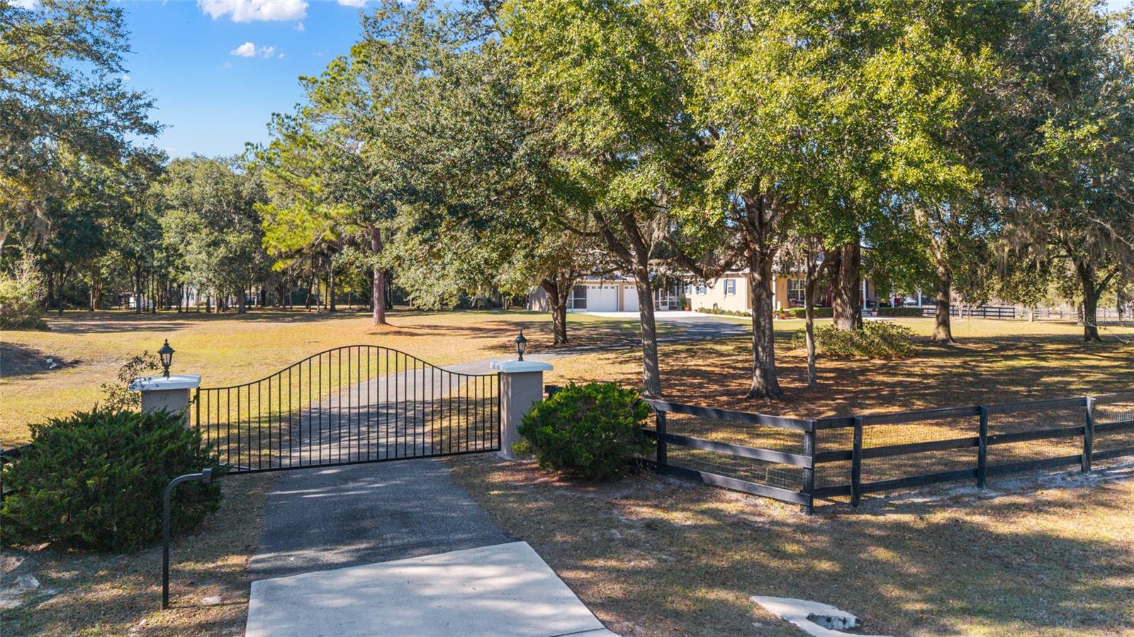 7500 & 7520 NW 162ND COURT