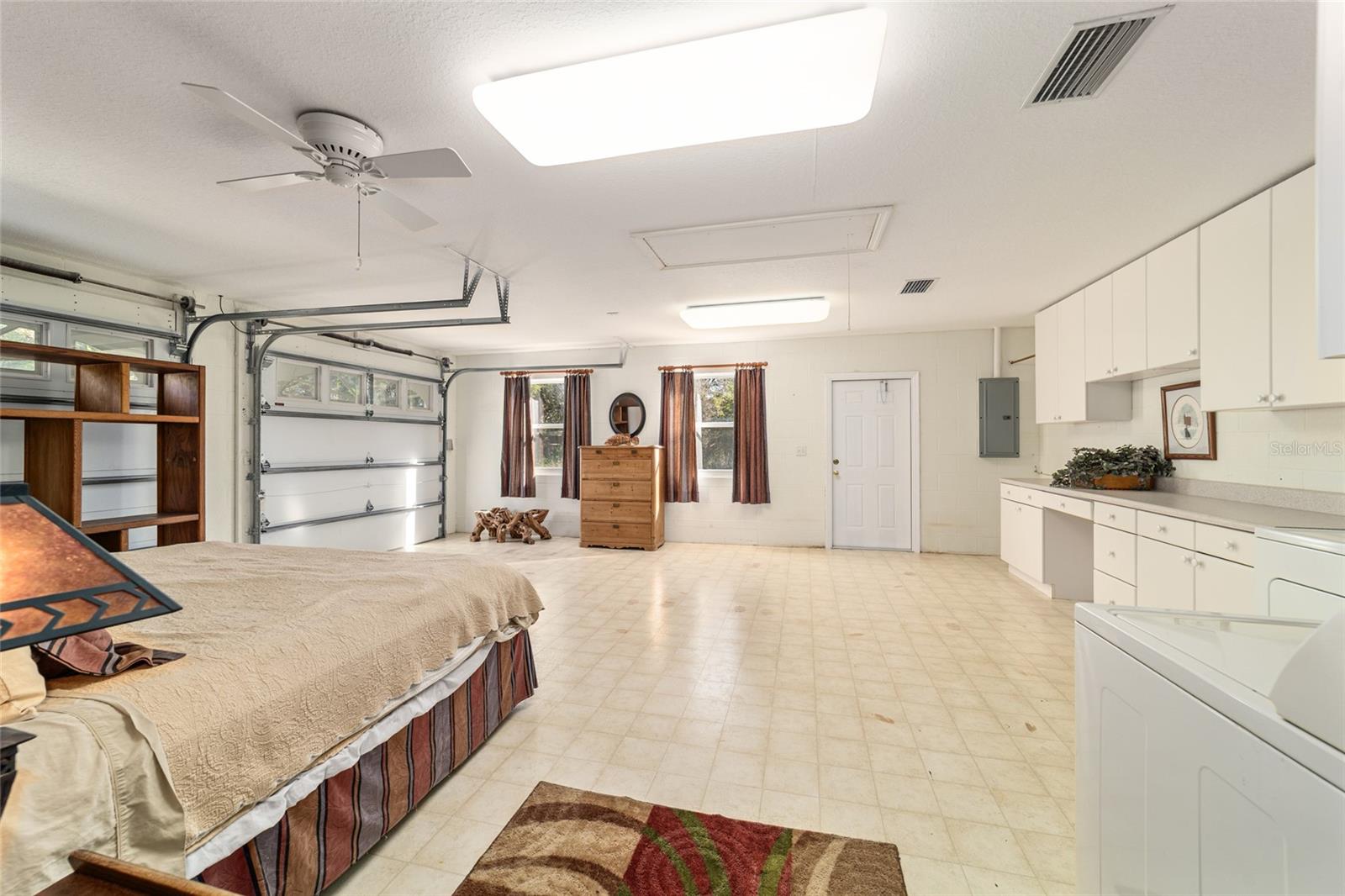 ROLLING MDWS - Residential