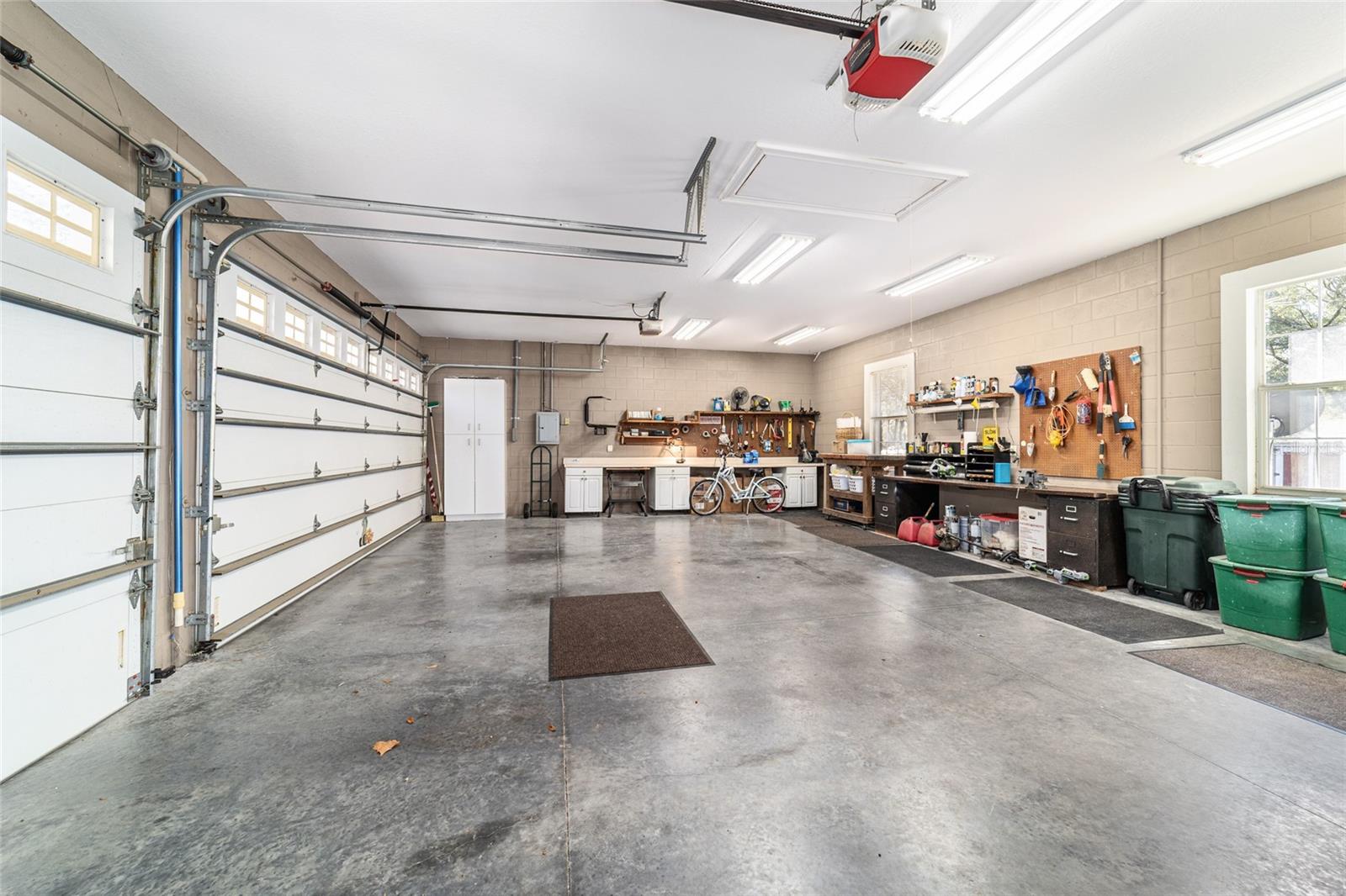 ROLLING MDWS - Residential