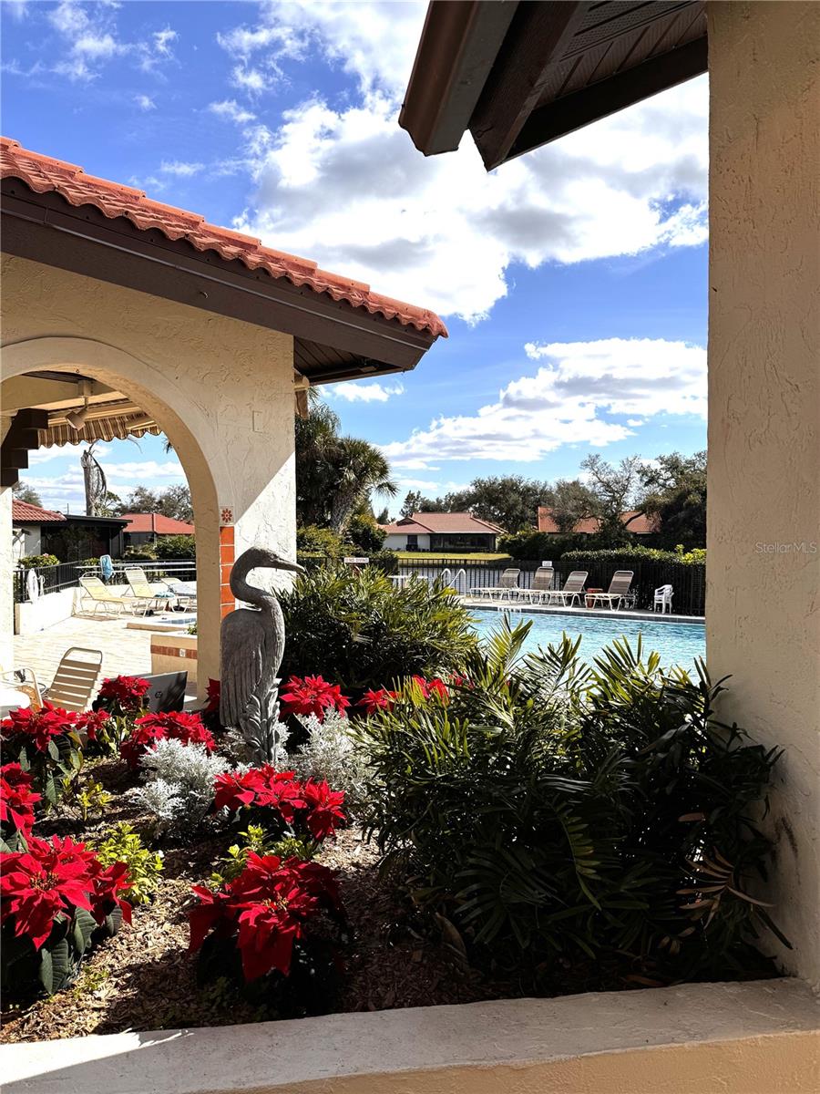 LAUREL HOLLOW - Residential