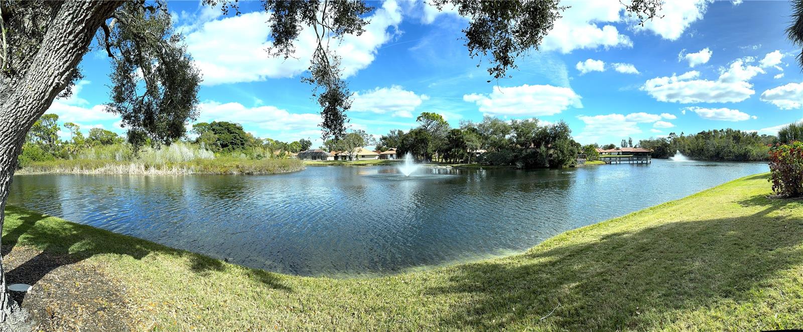 LAUREL HOLLOW - Residential