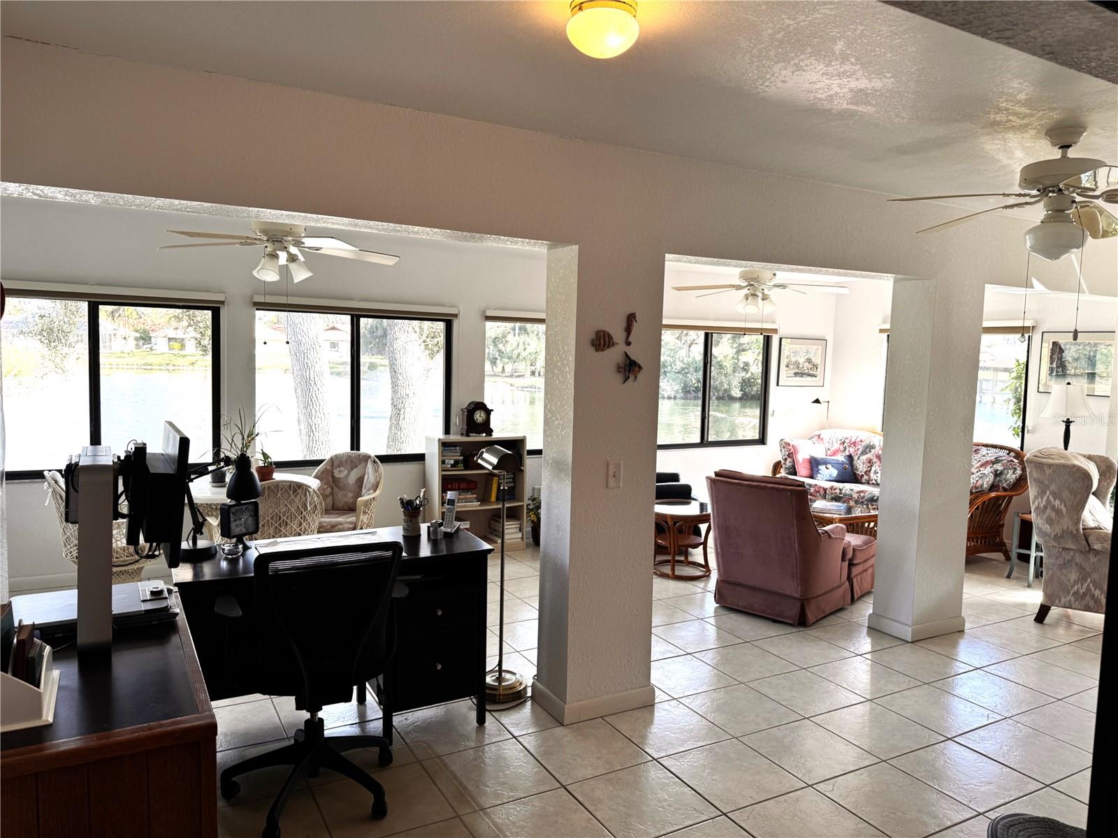 LAUREL HOLLOW - Residential