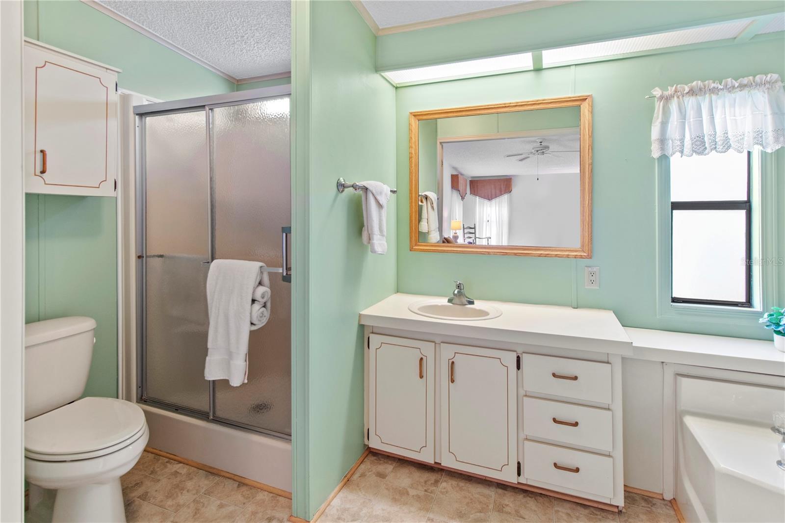 RIDGEWOOD OAKS PH II & III - Residential