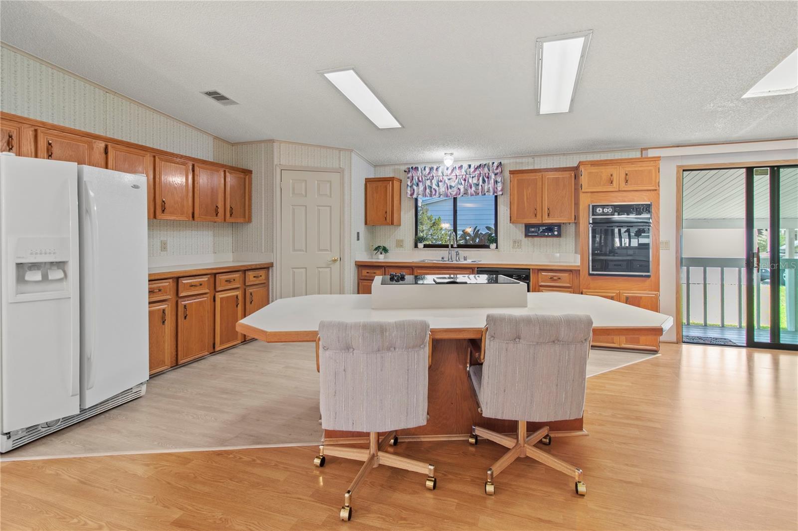 RIDGEWOOD OAKS PH II & III - Residential