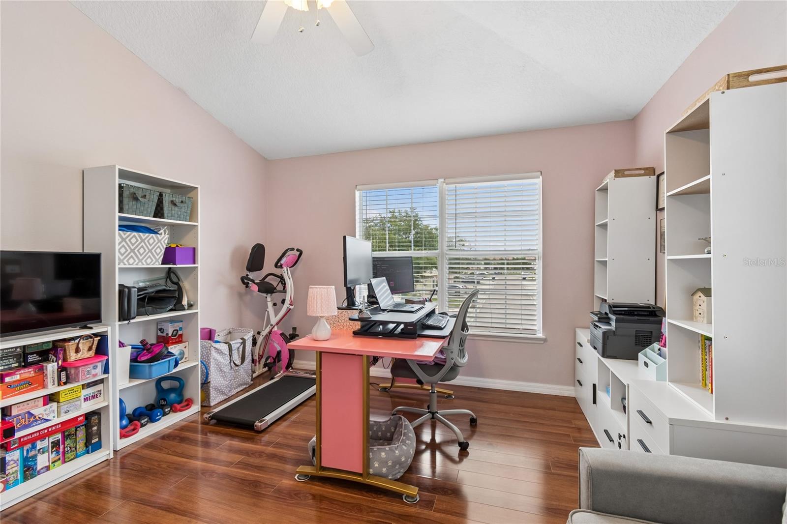 BAY BREEZE COVE - Residential