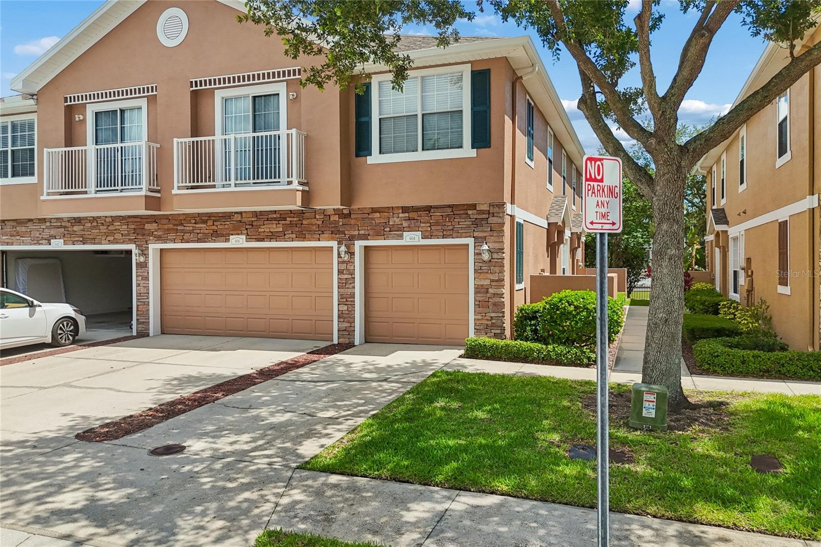 BAY BREEZE COVE - Residential