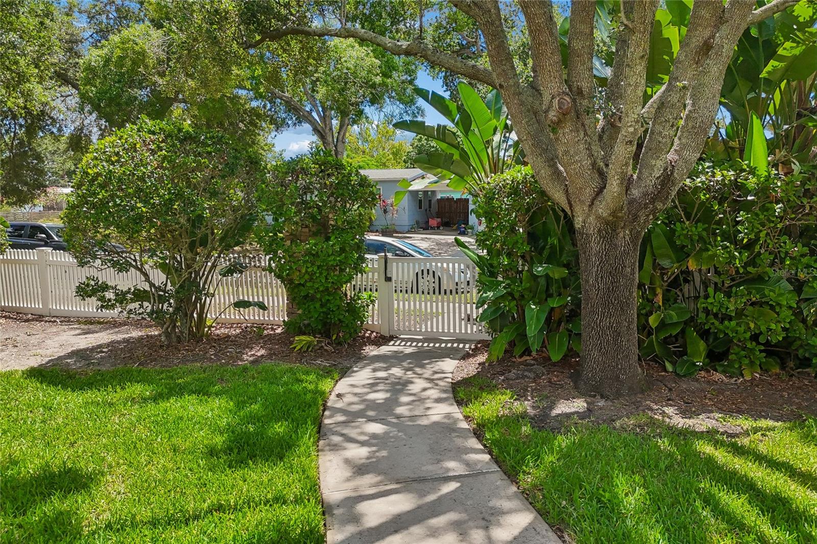 BAY BREEZE COVE - Residential