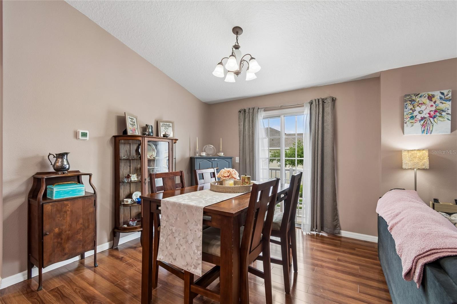 BAY BREEZE COVE - Residential