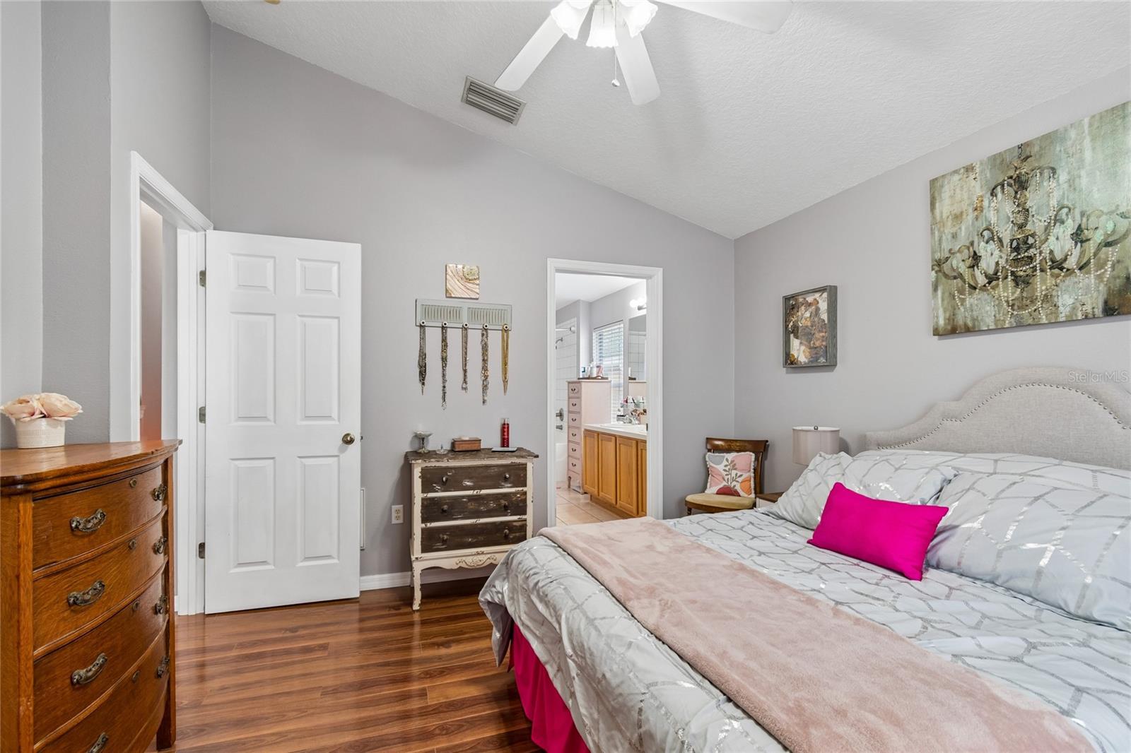 BAY BREEZE COVE - Residential