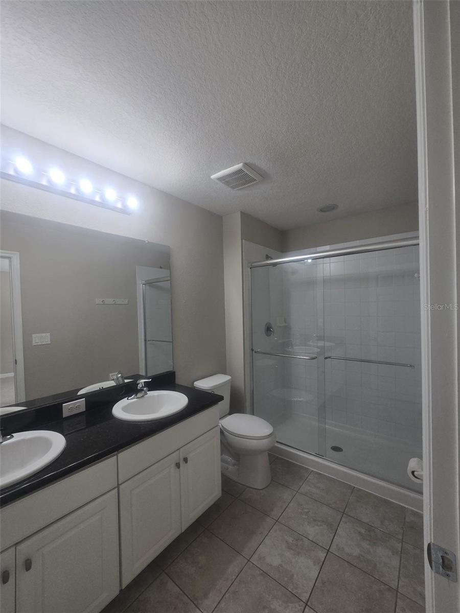 OAK CREEK PRCL 3 - Residential Lease