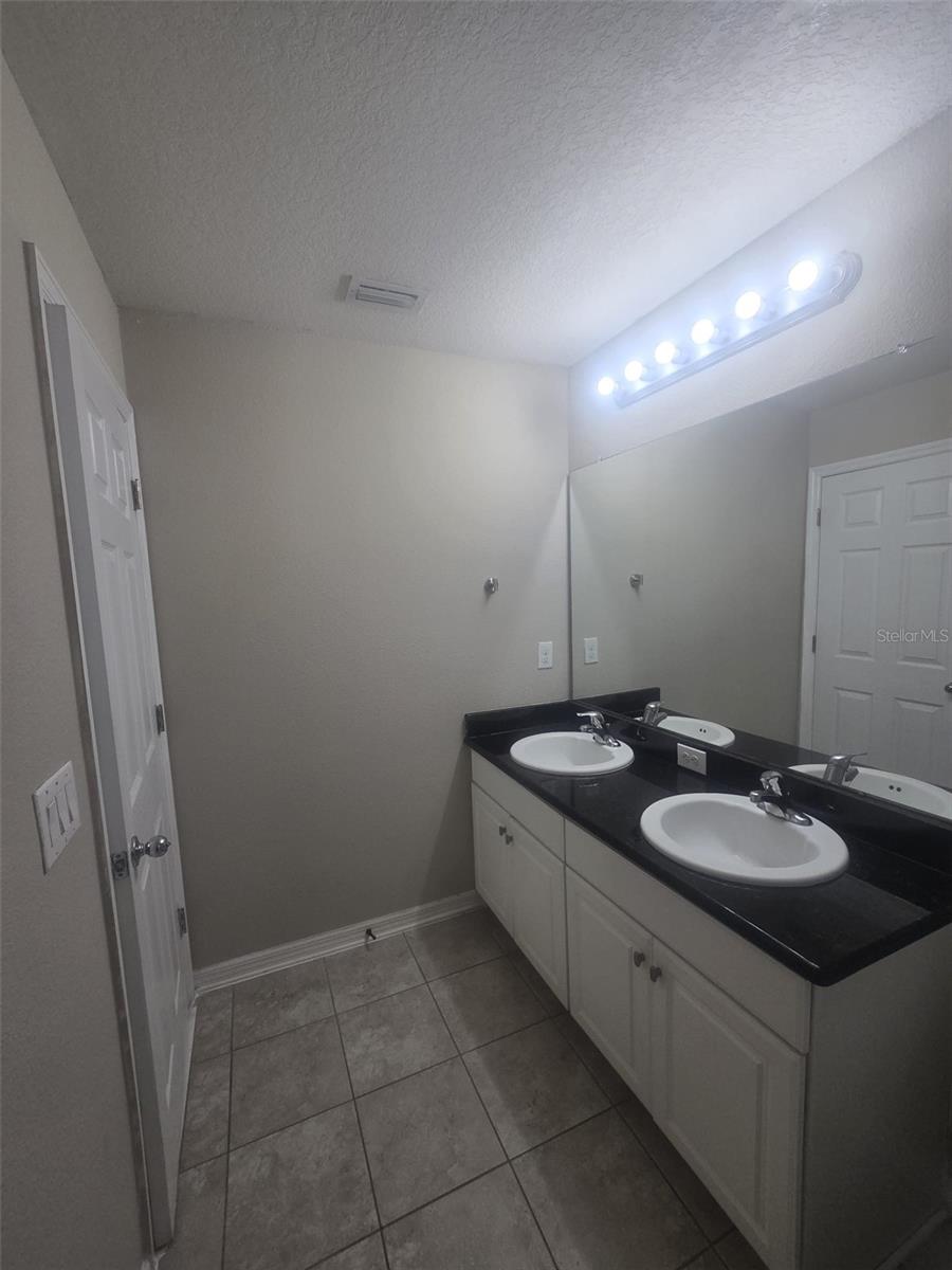 OAK CREEK PRCL 3 - Residential Lease