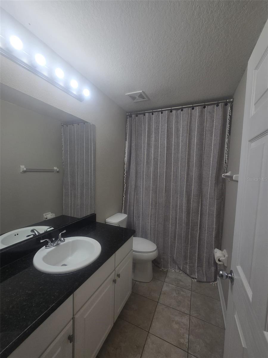 OAK CREEK PRCL 3 - Residential Lease