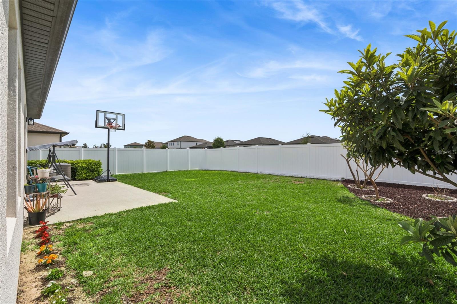 HAMPTON OAKS - Residential