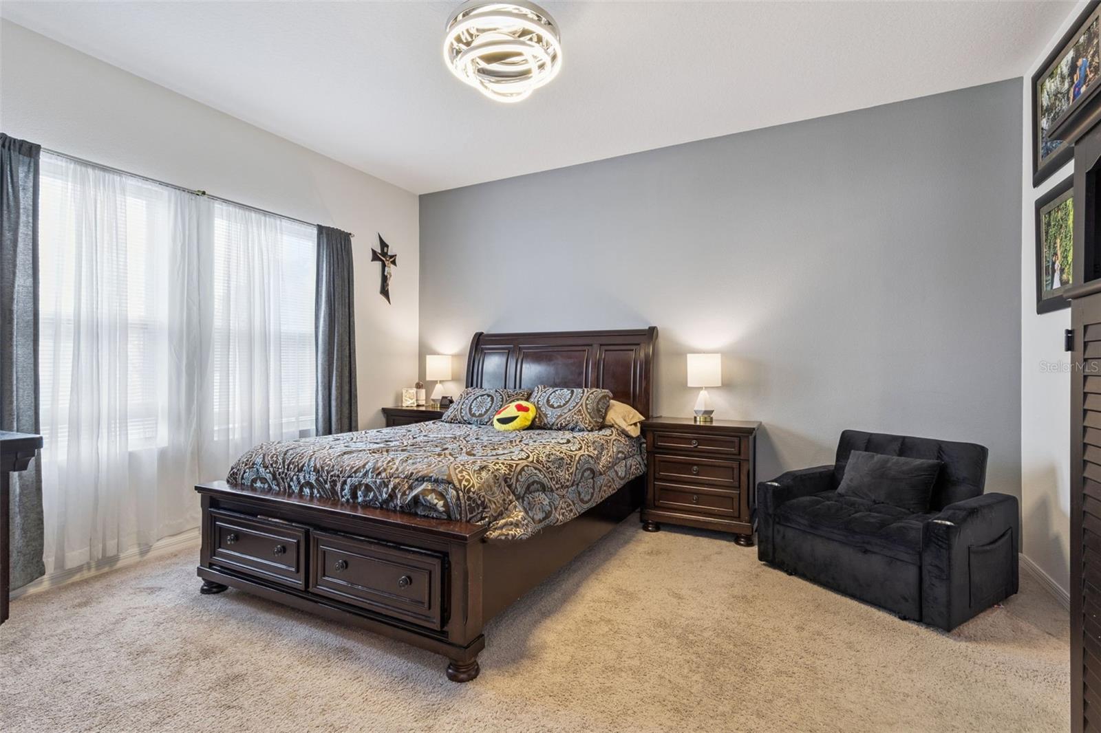 HAMPTON OAKS - Residential