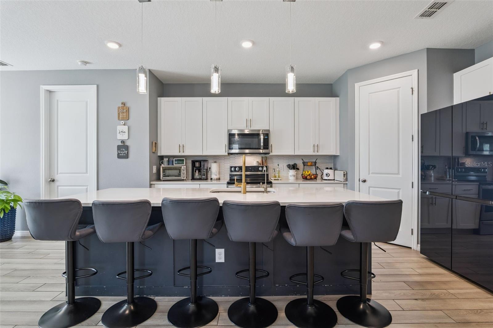 HAMPTON OAKS - Residential