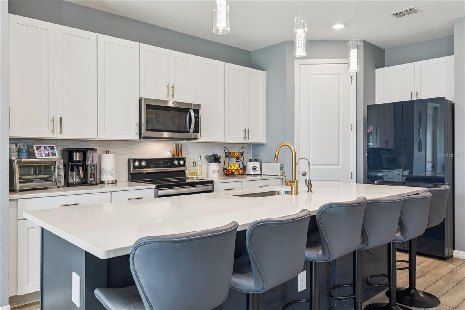 HAMPTON OAKS - Residential