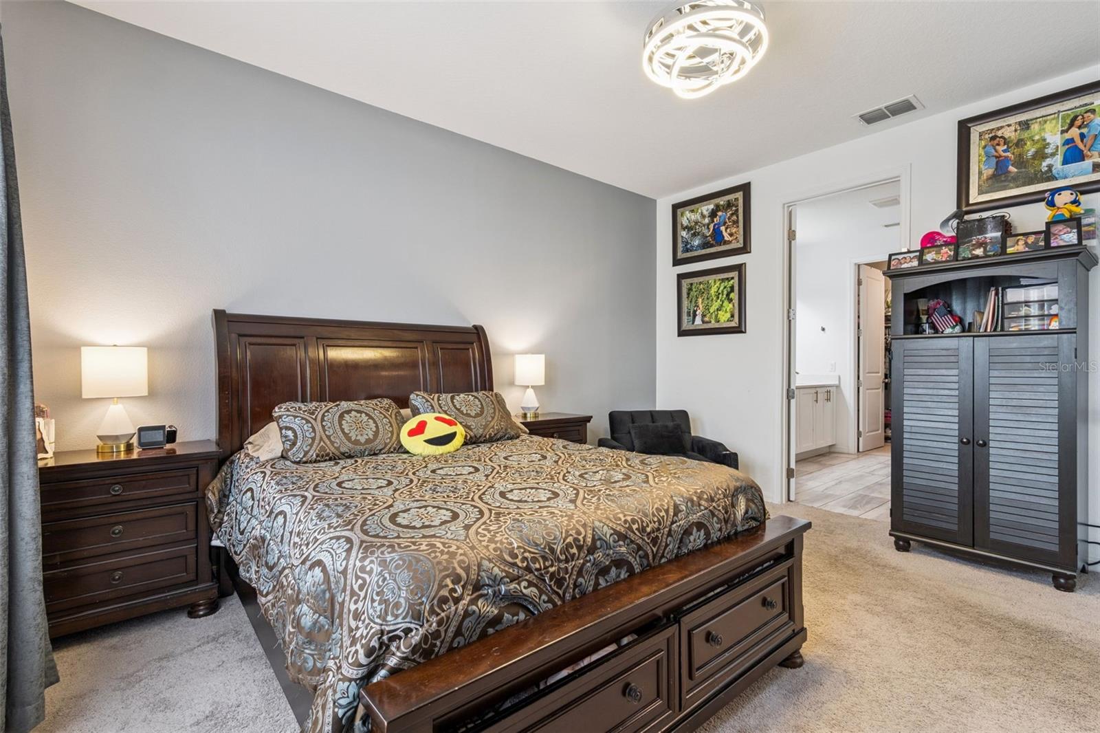 HAMPTON OAKS - Residential