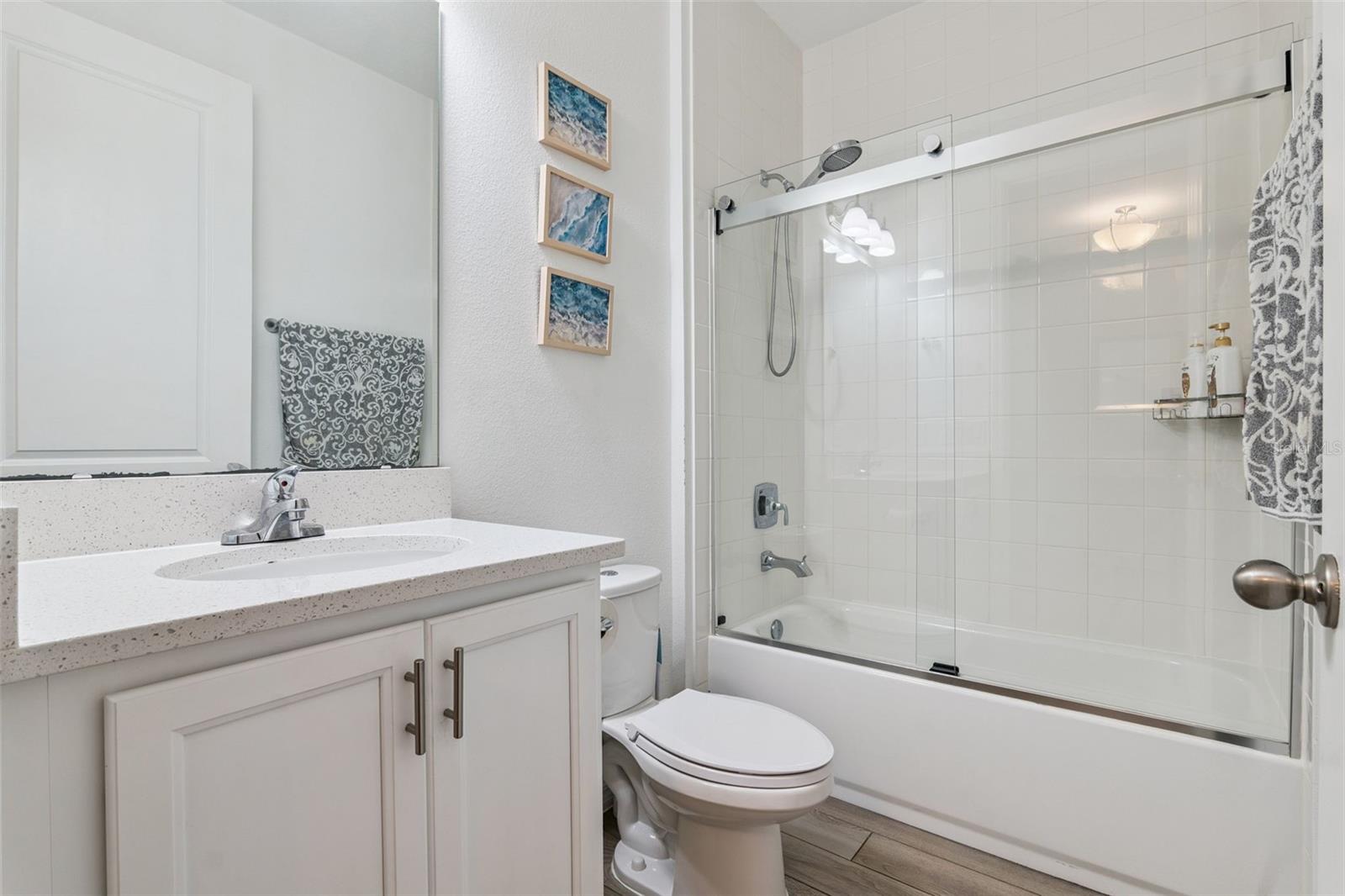 HAMPTON OAKS - Residential