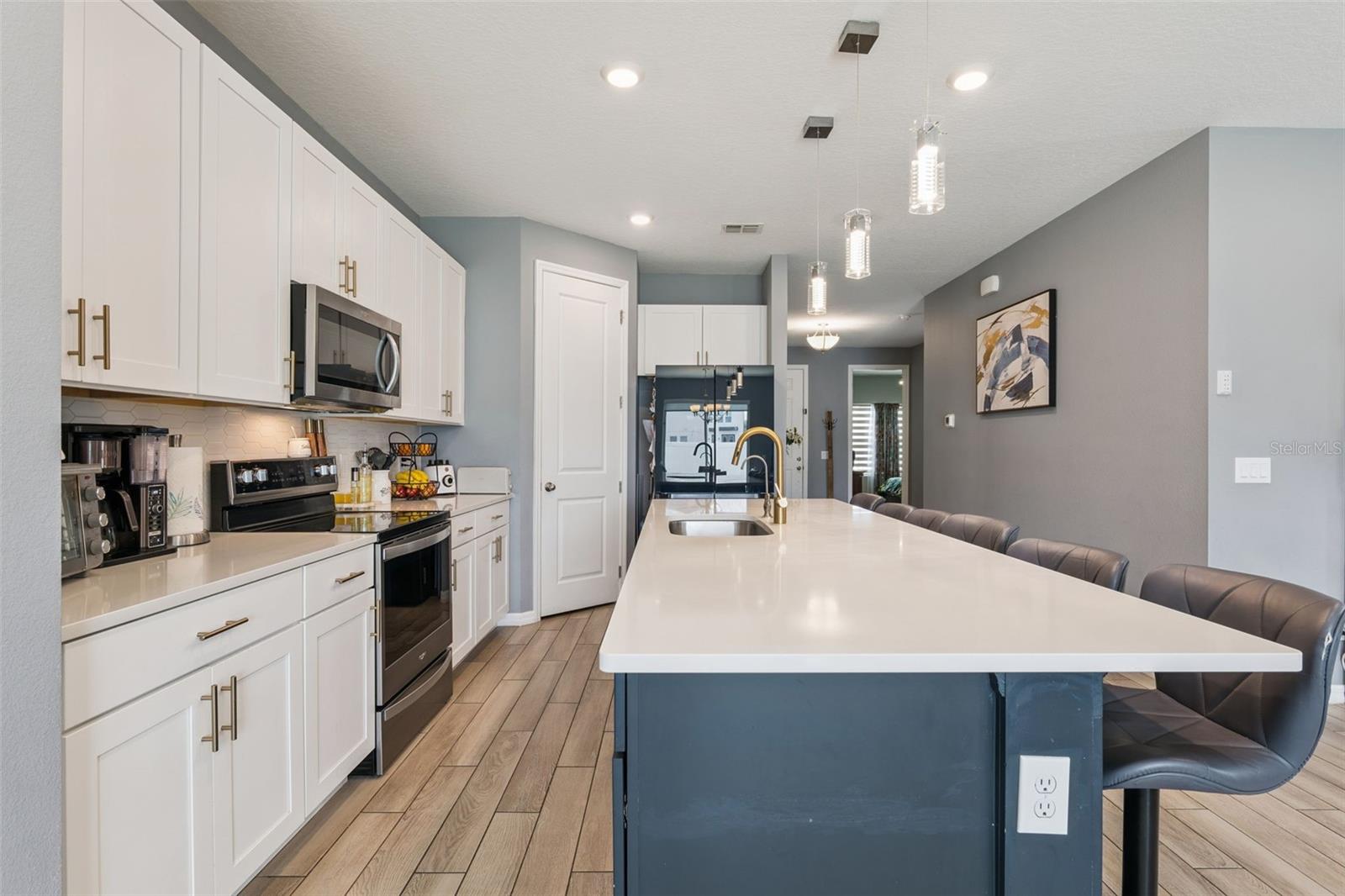 HAMPTON OAKS - Residential