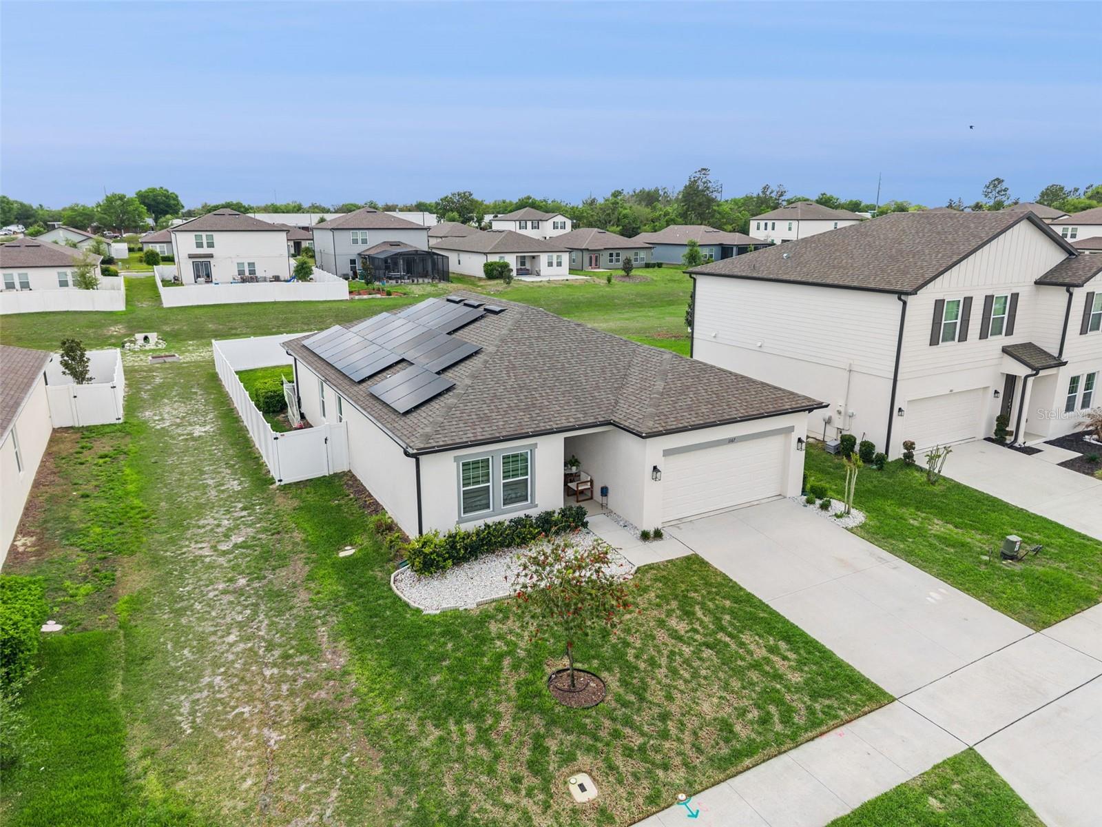 HAMPTON OAKS - Residential