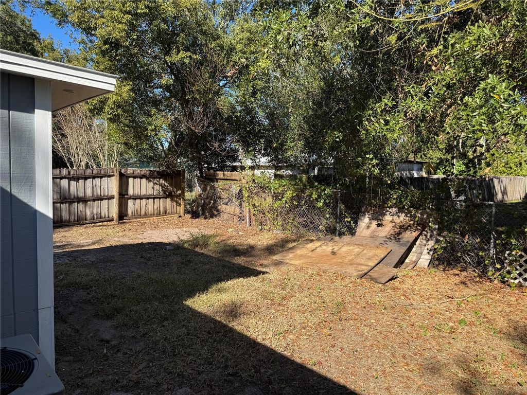 Photo of 2311 52nd Avenue E, Bradenton, FL 34203 (MLS # A4675512)