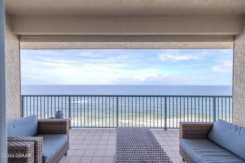A home in DAYTONA BEACH
