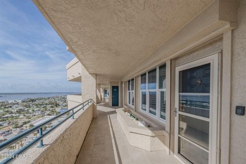 A home in DAYTONA BEACH
